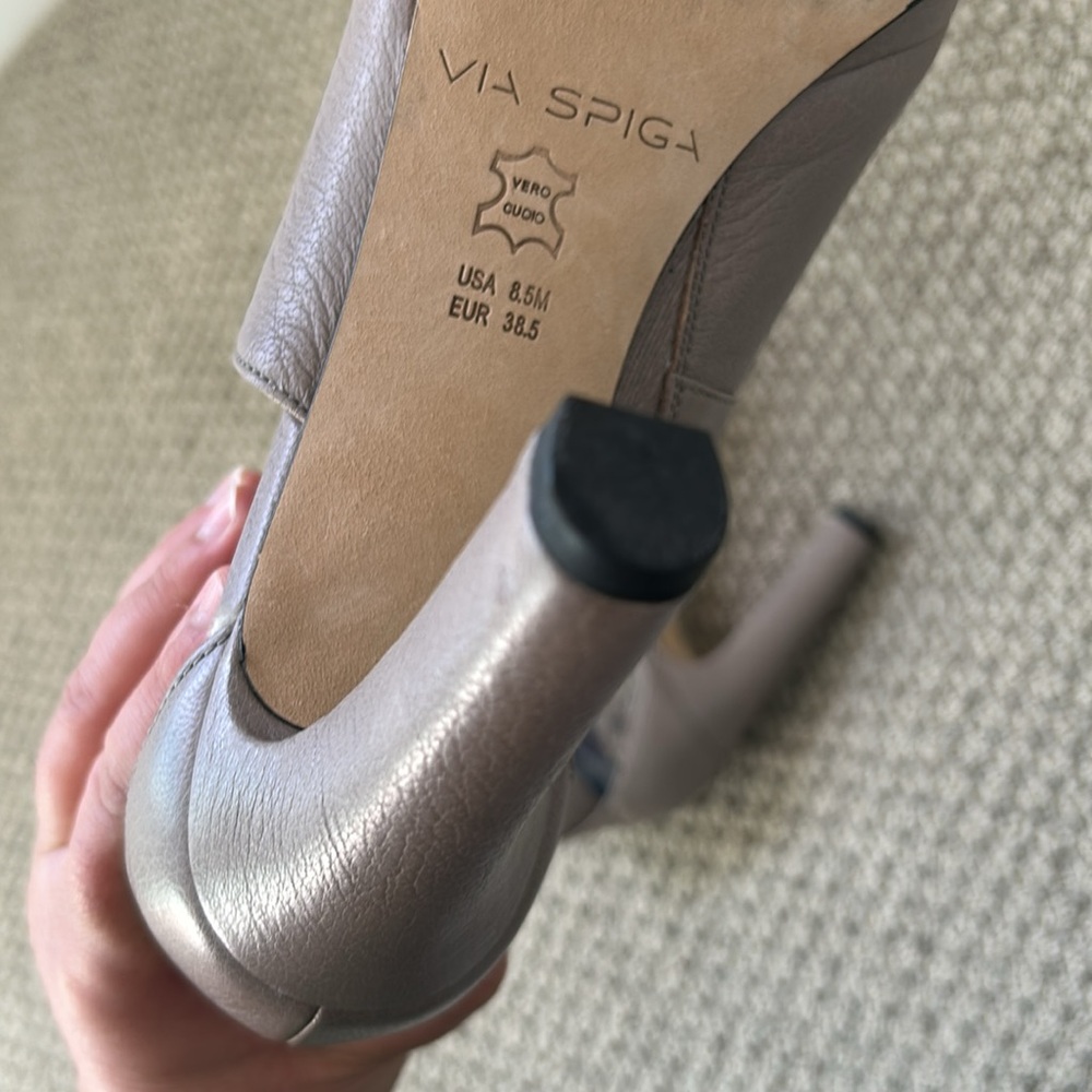 Via Spiga Chic Taupe Open-Toe Heels - Picture 8 of 10